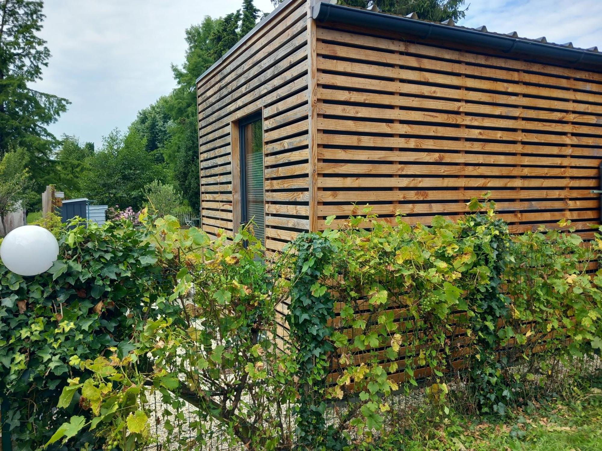 Lodge Au Vent Savigne-l'Eveque Exterior foto